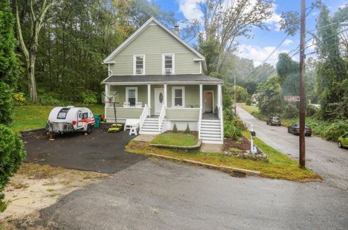 5 Laurel St, Woonsocket, RI 02895-1710