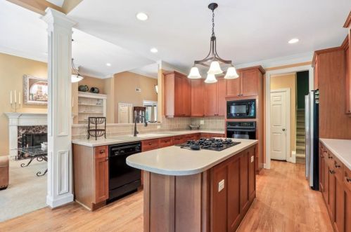 6991 Brandon Ml Rd, Atlanta GA 30328-2031 exterior