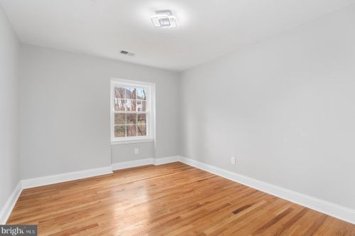 8916 Copenhaver Dr, Rockville MD  20854-3009 exterior