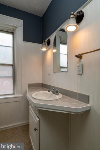 632 Poplar St, Lancaster PA  17603-5505 exterior