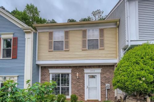 3972 Hancock Cir, Atlanta, GA 30340-4241