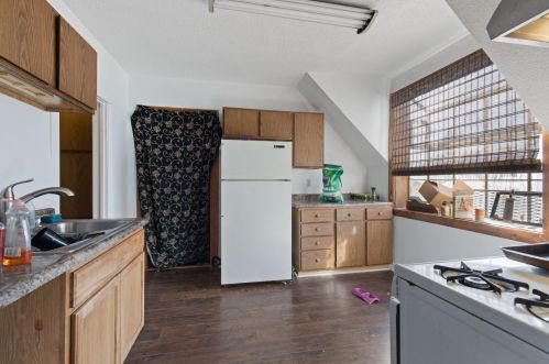 1370 Edgerton St, Saint Paul MN 55130-3430 exterior