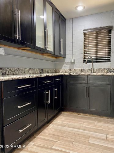 3740 12th St, Phoenix, AZ 85014-5107