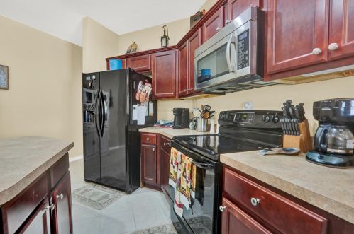 43 Magnolia Lake Dr, Defuniak Springs FL 32433-5252 exterior