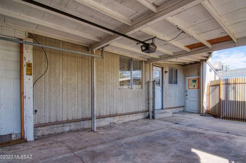 892 Glenn St, Tucson AZ  85705-4120 exterior