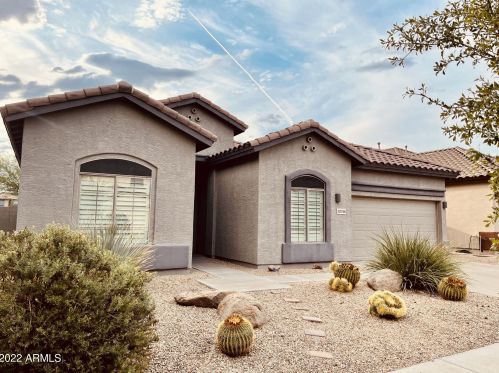 32016 23rd Ave, Phoenix AZ  85085-7050 exterior