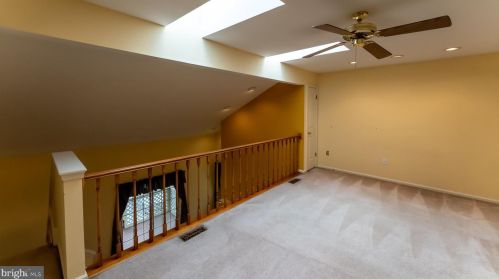 306 Foxcroft Cir, Limerick PA 19468-1538 exterior