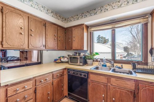 1163 County Rd B, Saint Paul MN 55113-4302 exterior