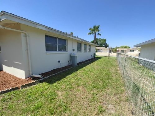 10338 Honeysuckle Ln, Port Richey FL  34668-3216 exterior