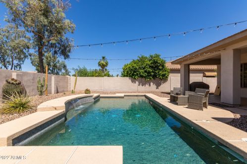 1802 Mead Pl, Chandler AZ  85248-5435 exterior