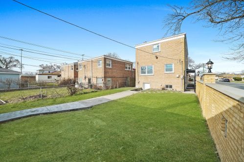 9701 Ln Salle St, Chicago IL 60628-1331 exterior