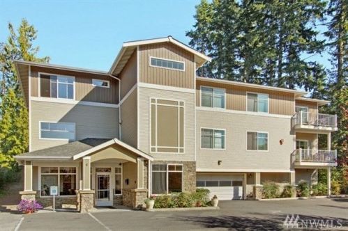 20028 15th Ave, Seattle WA  98155-1119 exterior