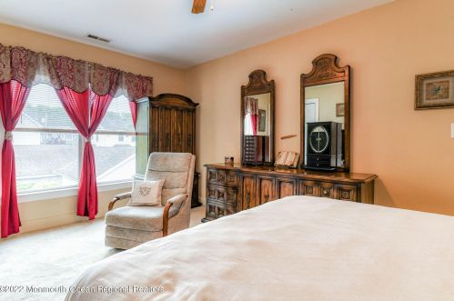 92 Washington St, Locust NJ 07760-1432 exterior