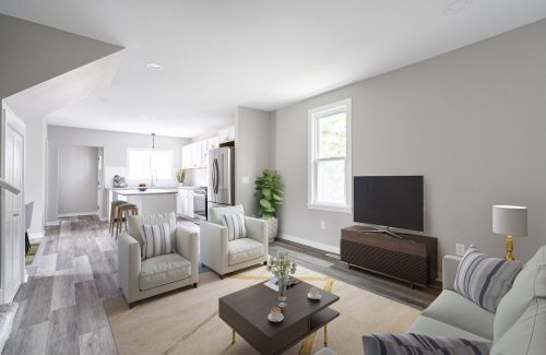 332 Clarence St, Milwaukee, WI 53207-1504