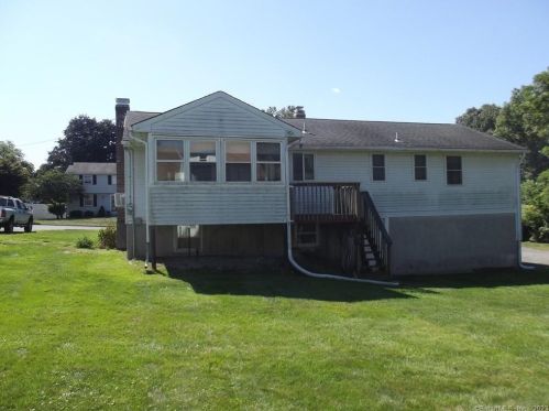 42 Mathewson Ave, Enfield, CT 06082-4373