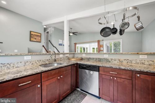 4117 Duvawn St, Alexandria VA 22310 exterior