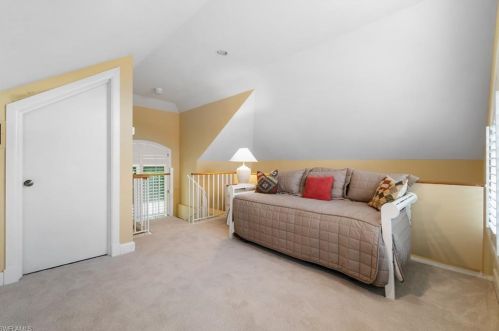 15238 Burnaby Dr, Naples FL 34110-7931 exterior