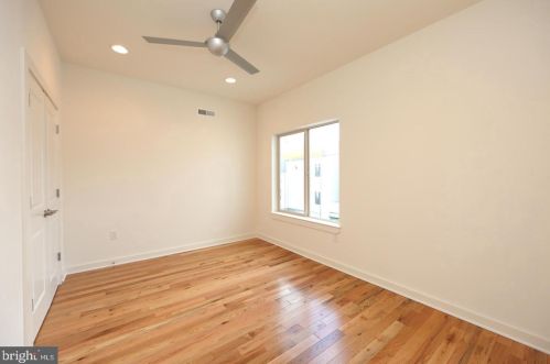 2665 Amber St, Philadelphia PA 19134-3835 exterior