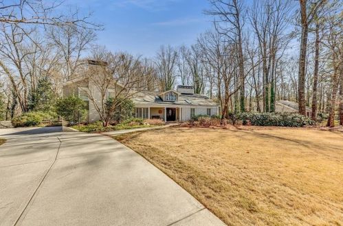 8865 Huntcliff Trce, Atlanta GA  30350-1728 exterior