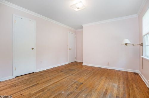 25 Knollwood Rd, Whippany NJ  07981-1820 exterior