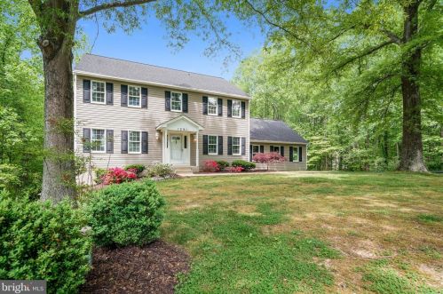 1291 Neptune Ln, Huntingtown, MD 20639-9618