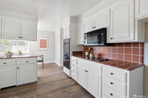 1306 Murchison Dr, Millbrae CA 94030-3026 exterior