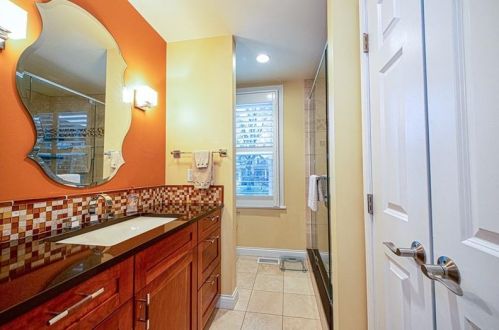 1216 Macon Ave, Pittsburgh PA 15218-1278 exterior