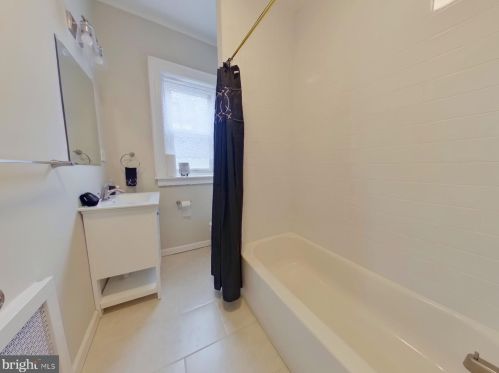 135 56 St, Philadelphia PA 19131-1310 exterior