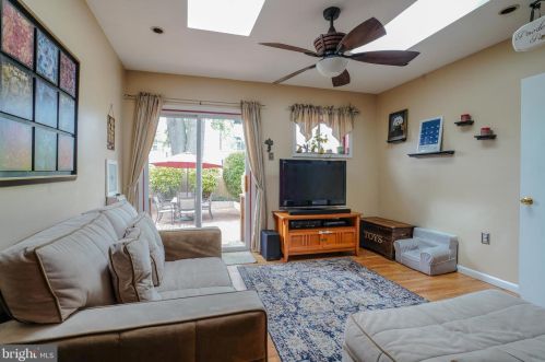 1128 Marlborough St, Philadelphia PA 19125-4113 exterior