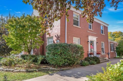 9244 Bell Ave, Chicago, IL 60643-6734