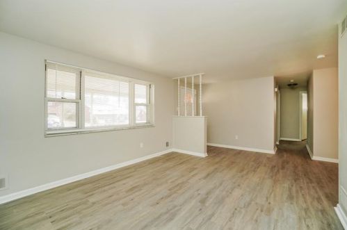 207 Clubside Dr, Moon Twp PA  15108-9329 exterior