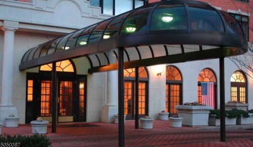 616 Orange Ave, Maplewood NJ  07040-1047 exterior