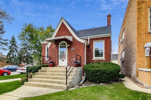 6428 Raven St, Chicago, IL 60631-2516