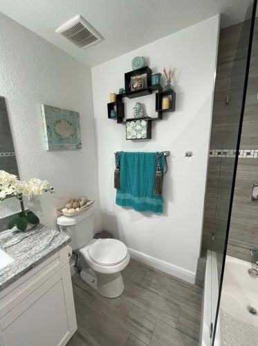 7019 Blossom Ave, Tampa FL 33614-3137 exterior