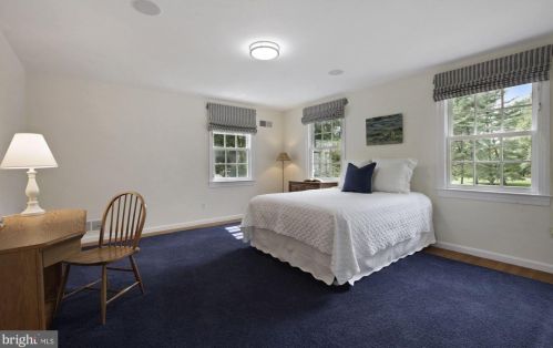 11013 Cripplegate Rd, Rockville MD 20854-1630 exterior