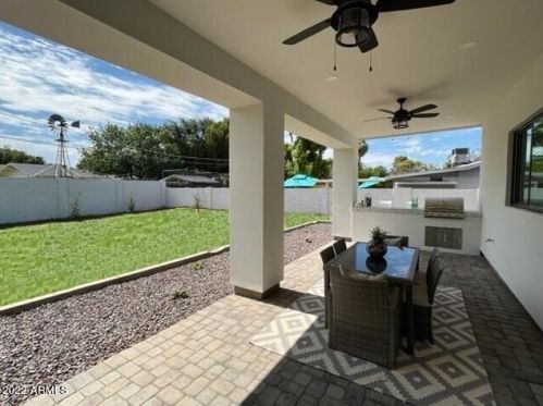 6841 12th Ave, Phoenix AZ  85013-1021 exterior