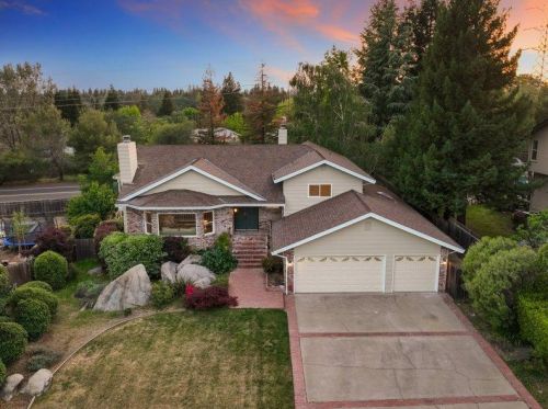 7217 Pne Grv Way, Folsom CA 95630-1952 exterior