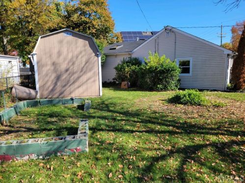 462 Old Post Rd, Edison NJ  08817-4646 exterior