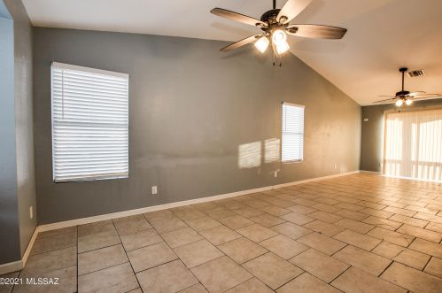 3413 Calle De Ln Bajada, Tucson AZ 85746-8341 exterior