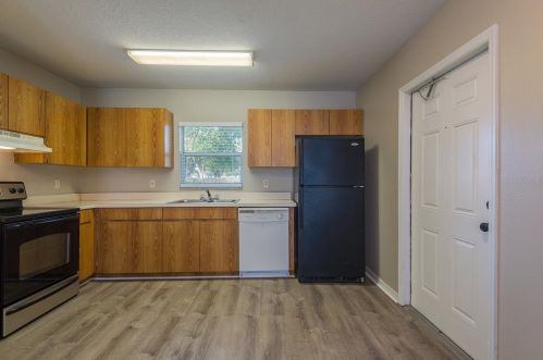 3810 51st St, Tampa FL  33619-1004 exterior