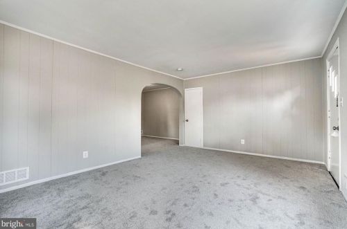 872 Bellevue St, Washington DC 20032-6002 exterior