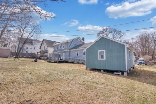 13 Ashwood St, Worcester MA 01604-3831 exterior