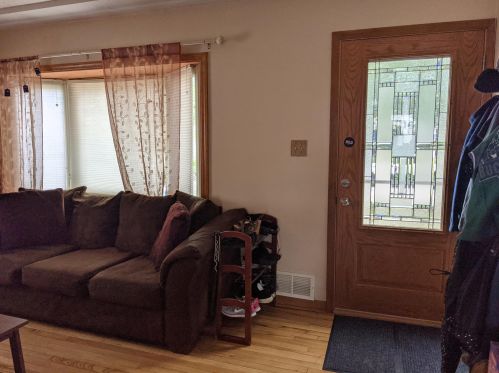 250 110th St, Milwaukee, WI 53226-4105