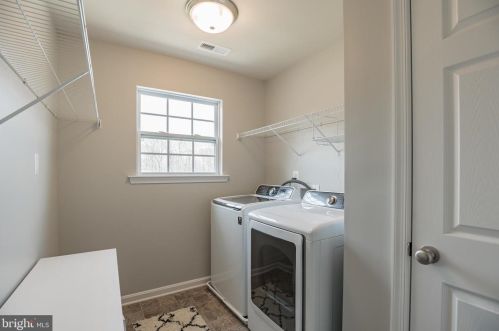 1190 Fairwood Dr, Huntingtown MD 20639-3931 exterior