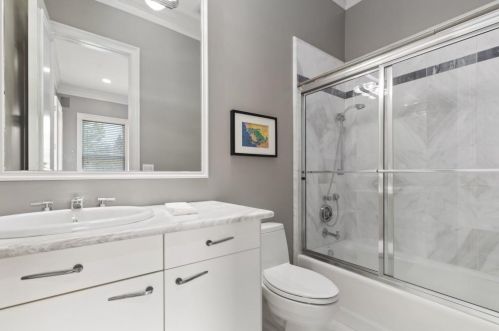 5625 Cross Gate Dr, Atlanta GA 30327-4815 exterior