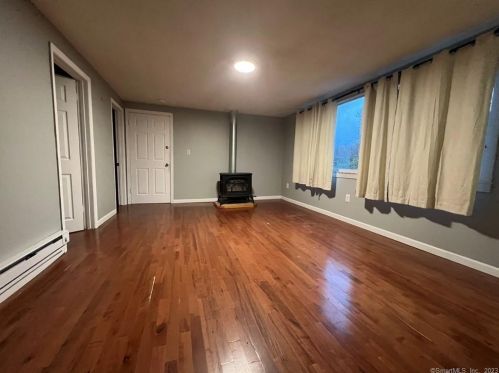 2 Farnham Ave, Torrington CT 06790-5444 exterior