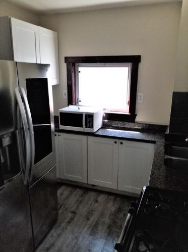 6449 Claremont Ave, Chicago IL 60645-1704 exterior