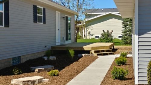 2068 Fawn Ave, Middlevle, MI 49333-8636