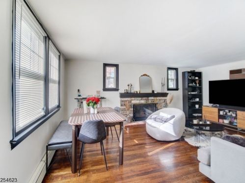 6 Dogwood Ter, Livingston NJ 07039 exterior