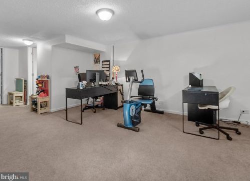 13320 Keating St, Rockville MD 20853-3273 exterior